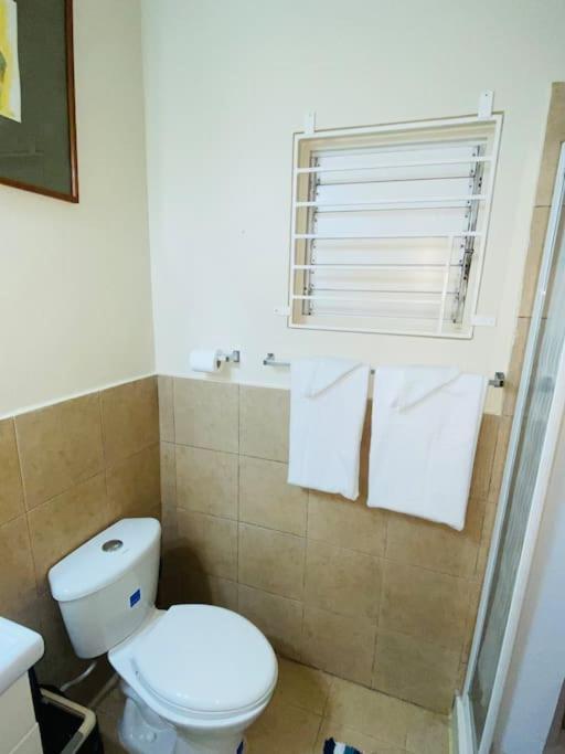 Club Caribbean Apartments รันอเวย์เบย์ ภายนอก รูปภาพ